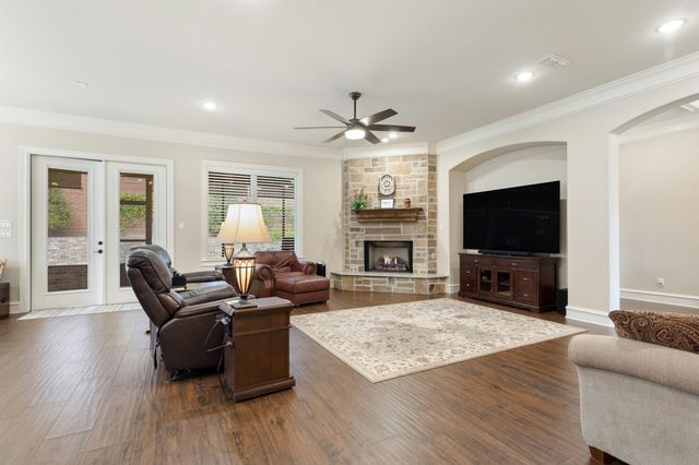 6923 Saint Anthony Drive, Tyler, TX 75703