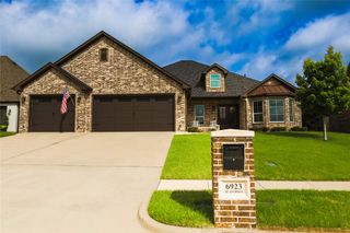 6923 Saint Anthony Drive, Tyler, TX 75703