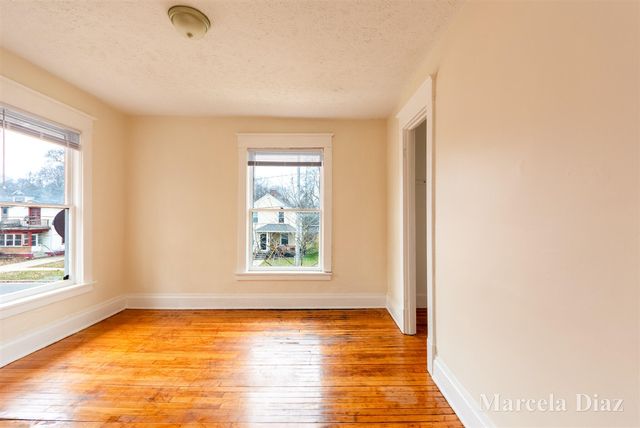 900 Watkins Street, Grand Rapids, MI 49507