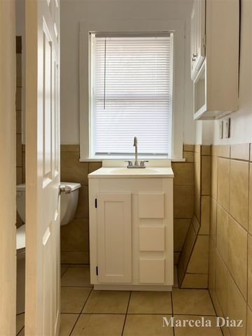 900 Watkins Street, Grand Rapids, MI 49507