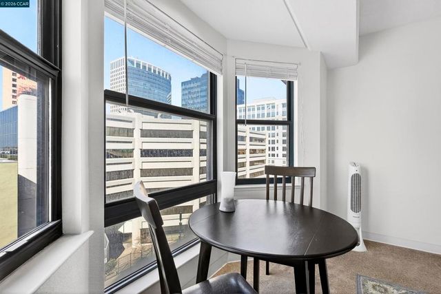 988 988 Franklin St 707, Oakland, CA 94607