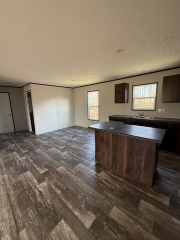 9458 Sunrise Road, Red Boiling Springs, TN 37150