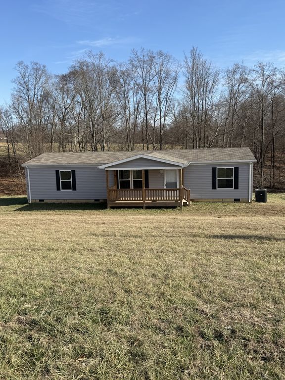 9458 Sunrise Road, Red Boiling Springs, TN 37150
