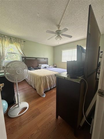9001 Sunrise Lakes Boulevard 201, Sunrise, FL 33322
