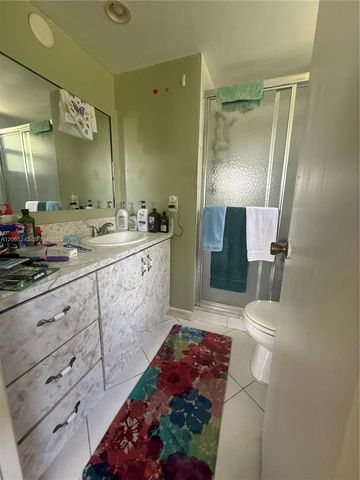 9001 Sunrise Lakes Boulevard 201, Sunrise, FL 33322
