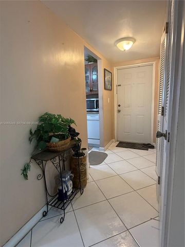 9001 Sunrise Lakes Boulevard 201, Sunrise, FL 33322