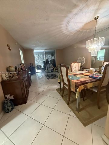 9001 Sunrise Lakes Boulevard 201, Sunrise, FL 33322