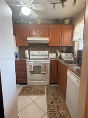 9001 Sunrise Lakes Boulevard 201, Sunrise, FL 33322