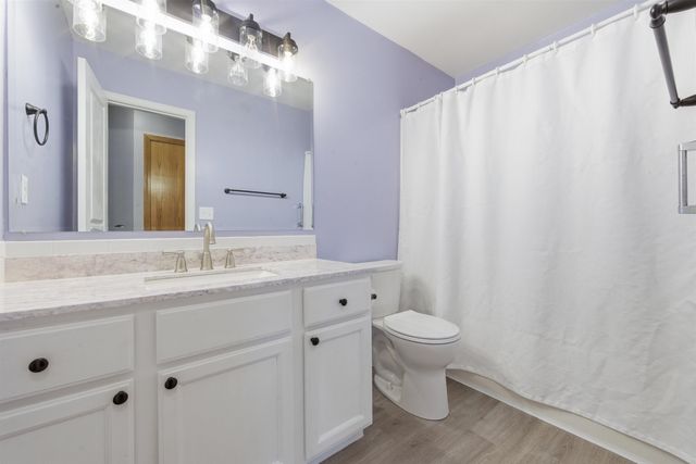 4914 S Custer Cir, Wichita, KS 67217