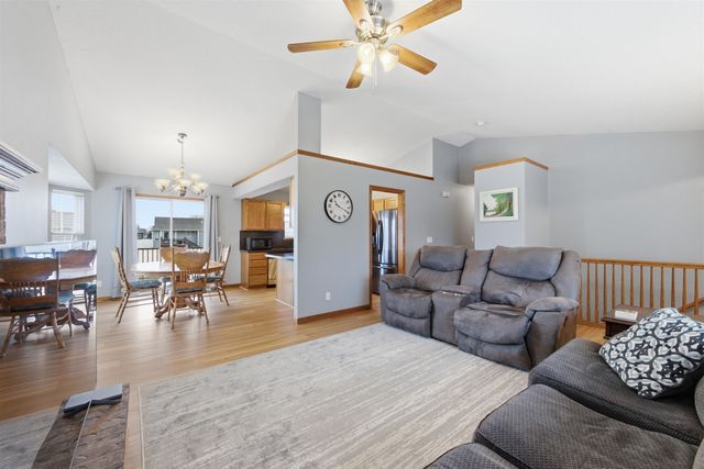 4914 S Custer Cir, Wichita, KS 67217