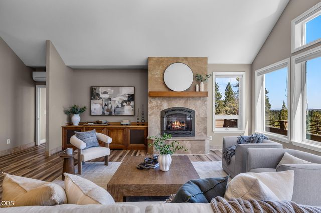 3732 NW Summerfield Road, Bend, OR 97703