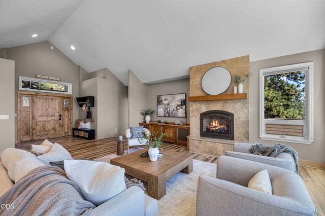 3732 NW Summerfield Road, Bend, OR 97703