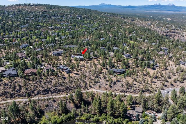 3732 NW Summerfield Road, Bend, OR 97703