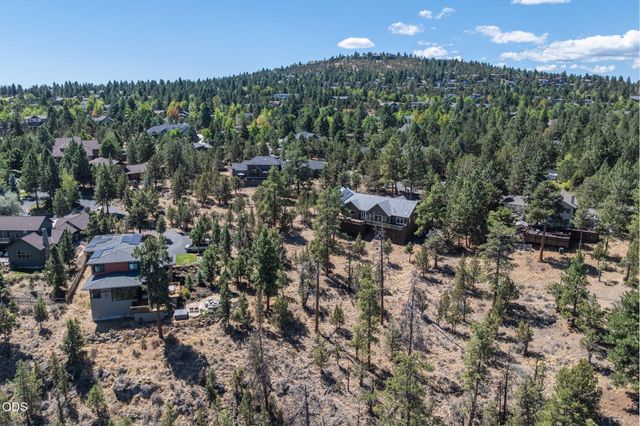3732 NW Summerfield Road, Bend, OR 97703