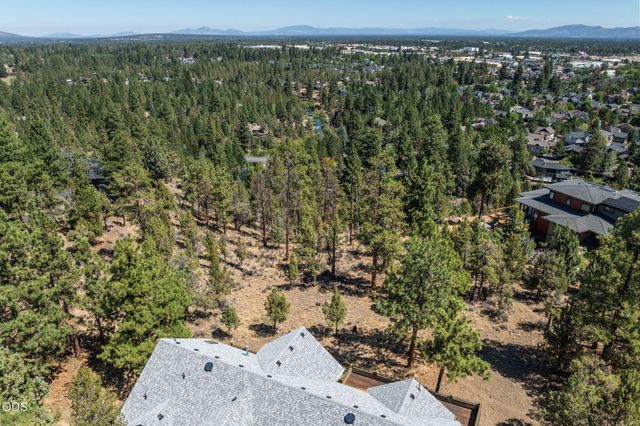 3732 NW Summerfield Road, Bend, OR 97703