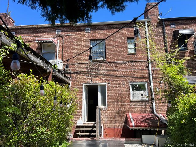 1308 E 223rd Street, Bronx, NY 10466