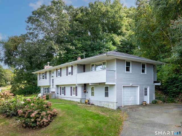 192 Leffingwell Road, Montville, CT 06382