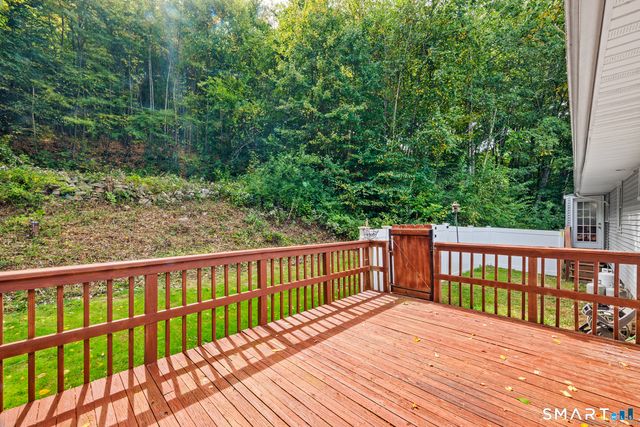 192 Leffingwell Road, Montville, CT 06382