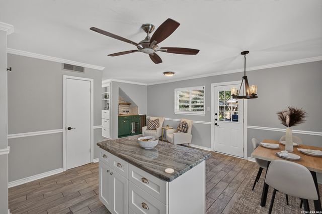 4831 CLEMSON ST, San Antonio, TX 78249