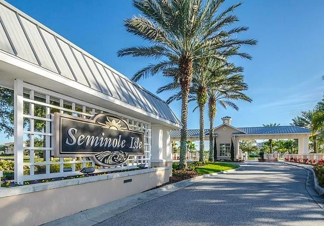 7296 MARATHON DRIVE 402, Seminole, FL 33777