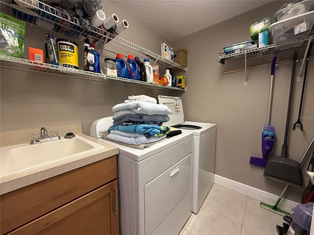7296 MARATHON DRIVE 402, Seminole, FL 33777