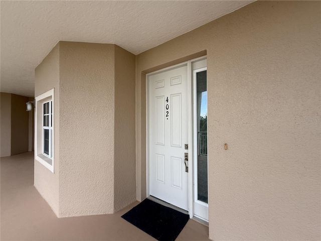 7296 MARATHON DRIVE 402, Seminole, FL 33777