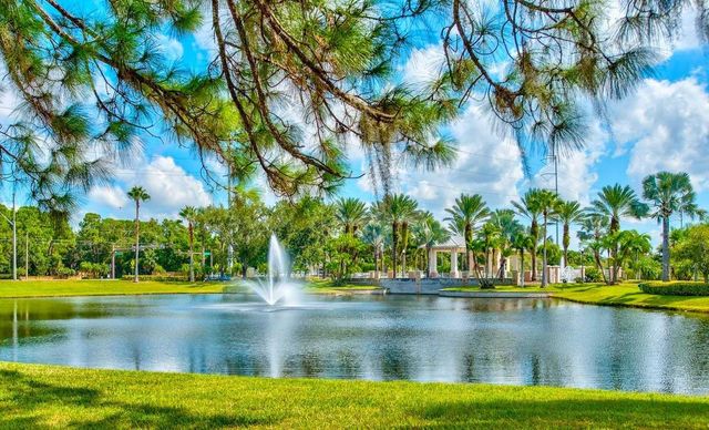 7296 MARATHON DRIVE 402, Seminole, FL 33777