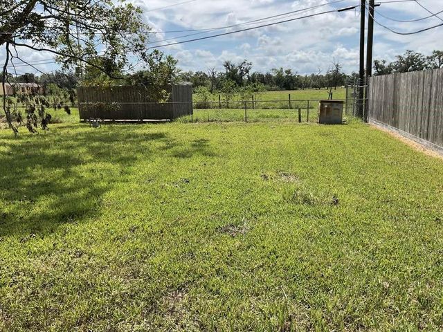 1501 Azalea Street, Sweeny, TX 77480