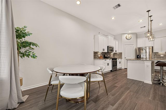 326 Westlake Terrace Drive, Conroe, TX 77304