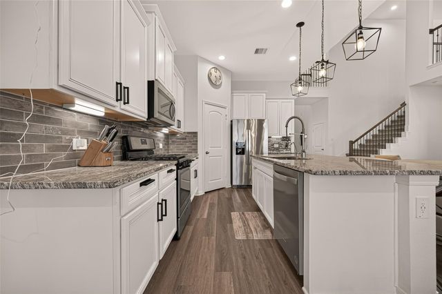 326 Westlake Terrace Drive, Conroe, TX 77304