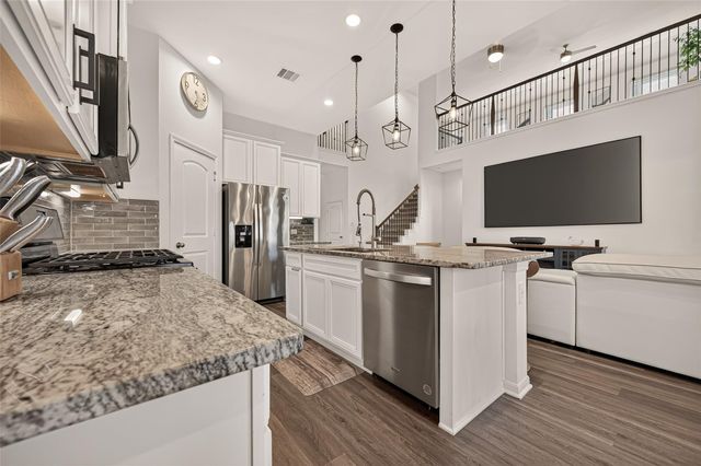 326 Westlake Terrace Drive, Conroe, TX 77304