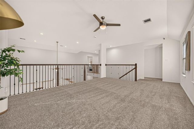 326 Westlake Terrace Drive, Conroe, TX 77304