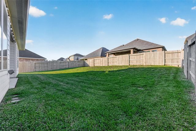 326 Westlake Terrace Drive, Conroe, TX 77304