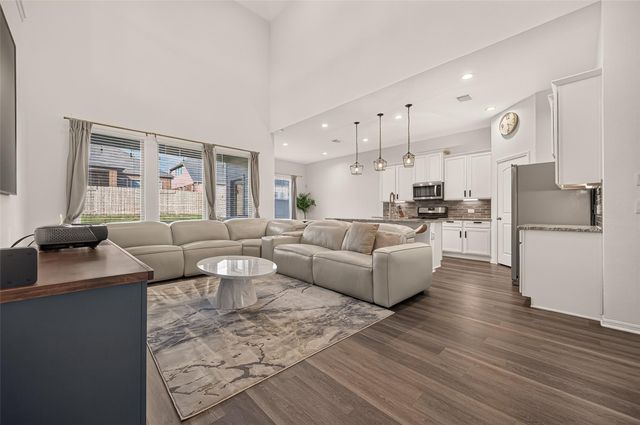 326 Westlake Terrace Drive, Conroe, TX 77304
