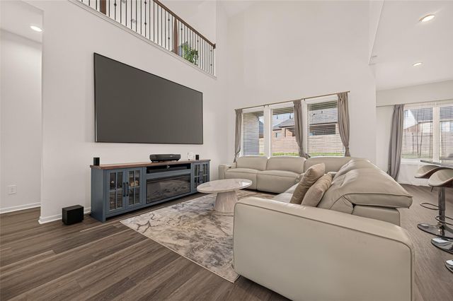 326 Westlake Terrace Drive, Conroe, TX 77304