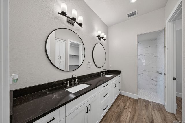511 Elm Trl, New Braunfels, TX 78130