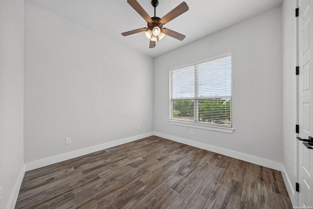 511 Elm Trl, New Braunfels, TX 78130