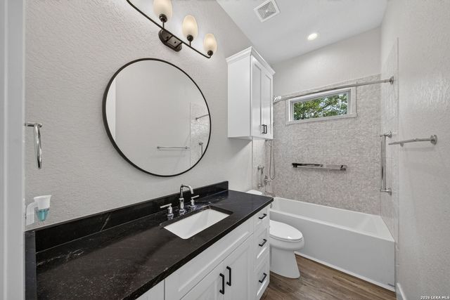 511 Elm Trl, New Braunfels, TX 78130