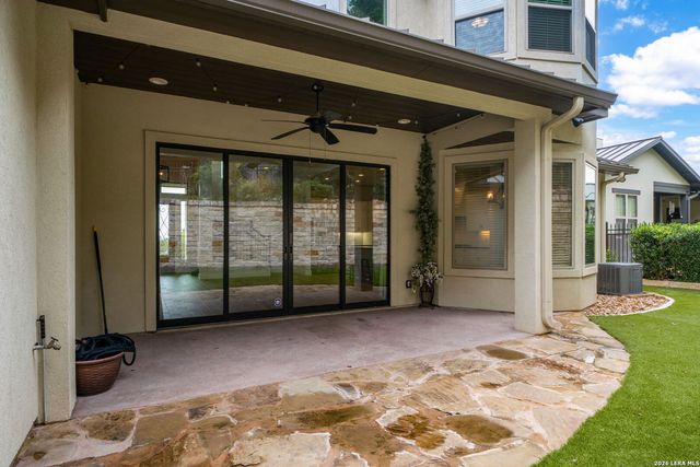 511 Elm Trl, New Braunfels, TX 78130