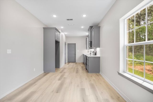 812 Grant Street, Jacksonville, TX 75766