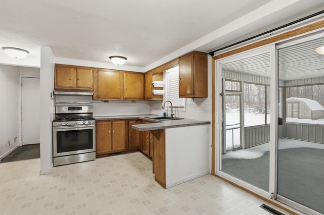 8050 Backus Road, Eureka Twp, MI 48838