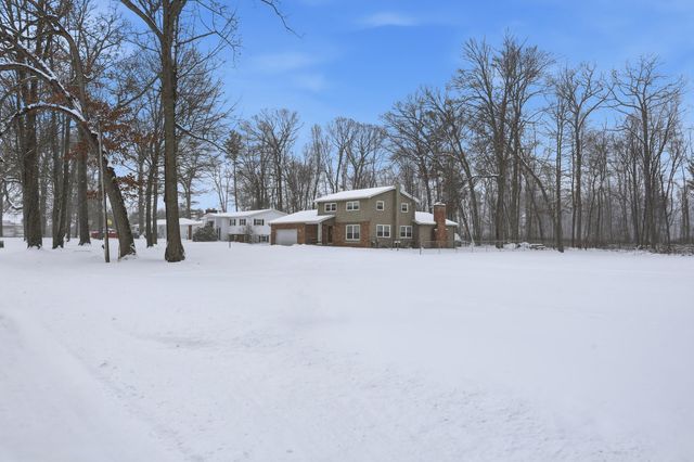 8050 Backus Road, Eureka Twp, MI 48838