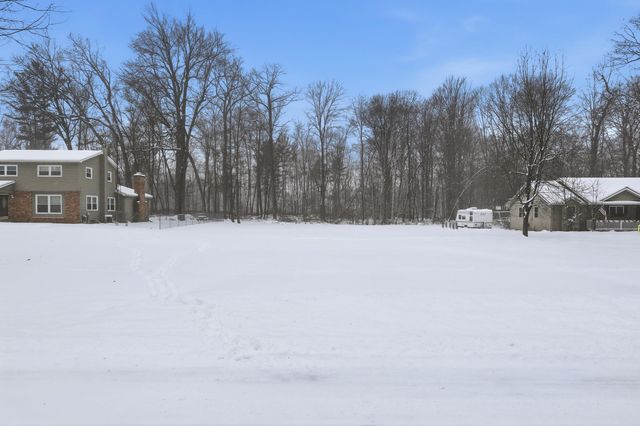 8050 Backus Road, Eureka Twp, MI 48838