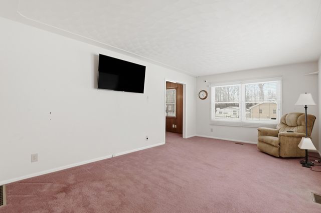 8050 Backus Road, Eureka Twp, MI 48838