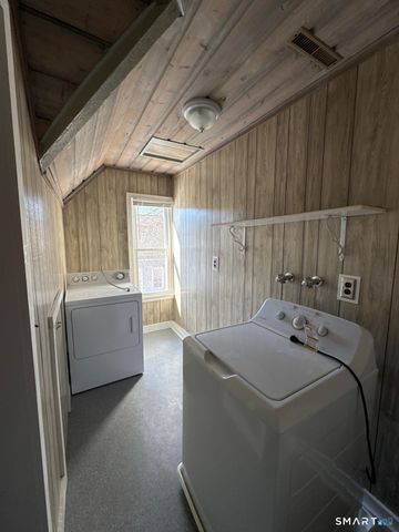 87 Hill Street, Shelton, CT 06484