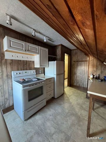 87 Hill Street, Shelton, CT 06484