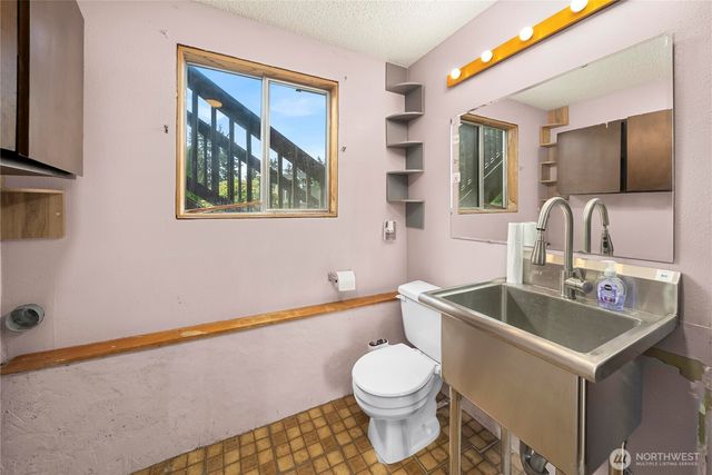 12029 SE 210th Street, Kent, WA 98031
