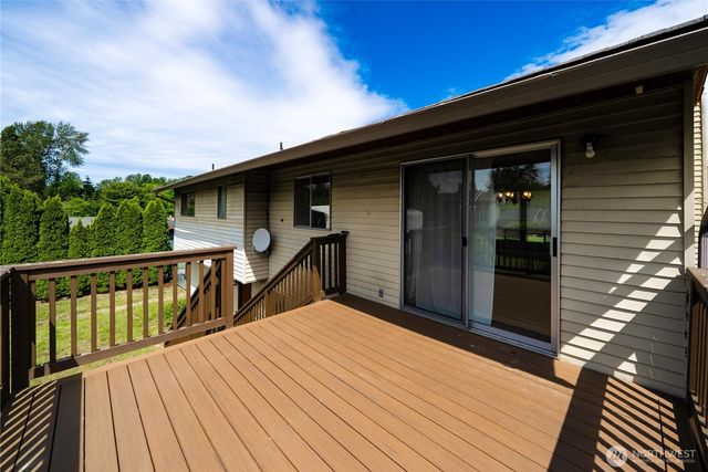 12029 SE 210th Street, Kent, WA 98031