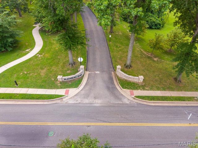 805 Brookridge Drive, St Louis, MO 63119