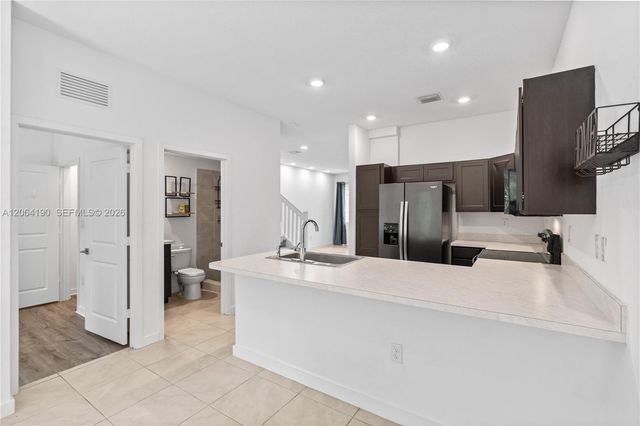 1385 NW 208th Terrace 1385, Miami Gardens, FL 33169